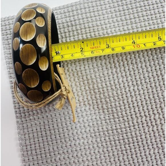 Carved Wooden Bracelet - Picture 3 of 8